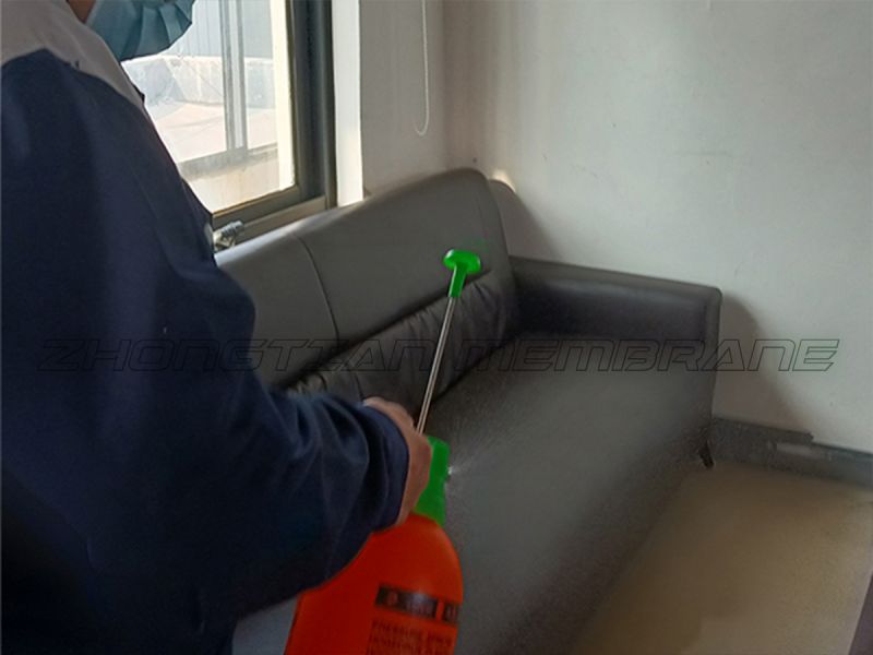 清潔消殺無(wú)死角 守好防疫“平安門(mén)”